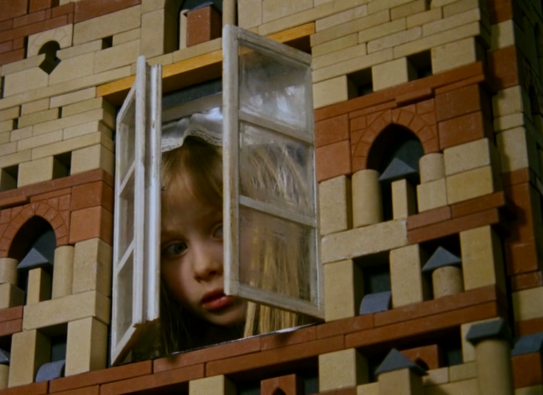 Alice, 1988